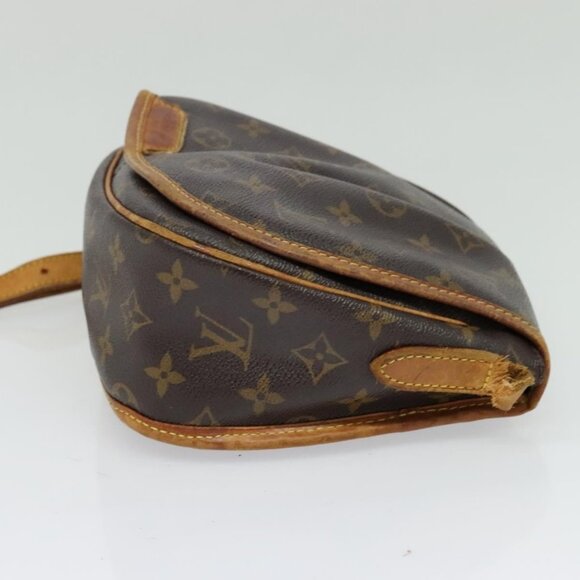 LOUIS VUITTON Monogram Menilmontan PM Shoulder Bag M40474 LV Auth 135415 - Picture 5 of 16